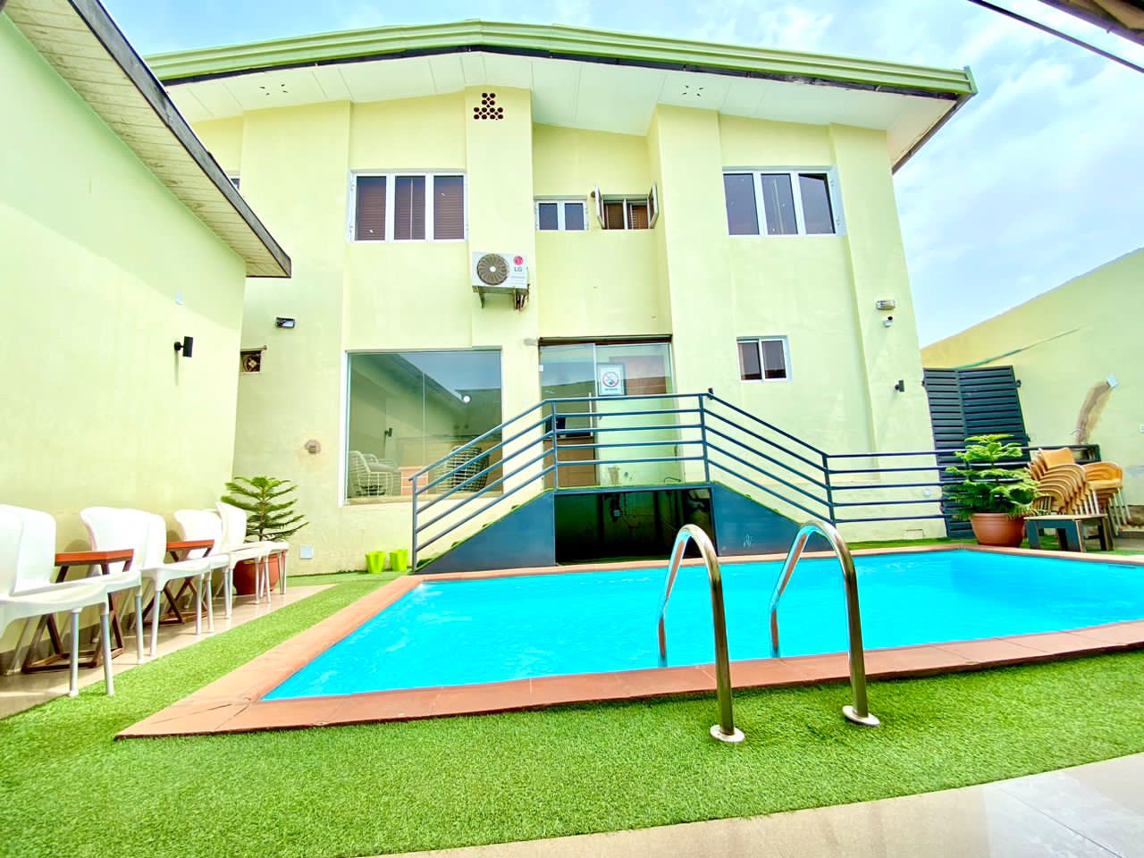 Exterior of Plot 1 Suites in Ibadan